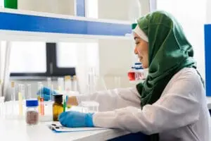 Read more about the article What to Expect from Home Lab Tests in Dubai